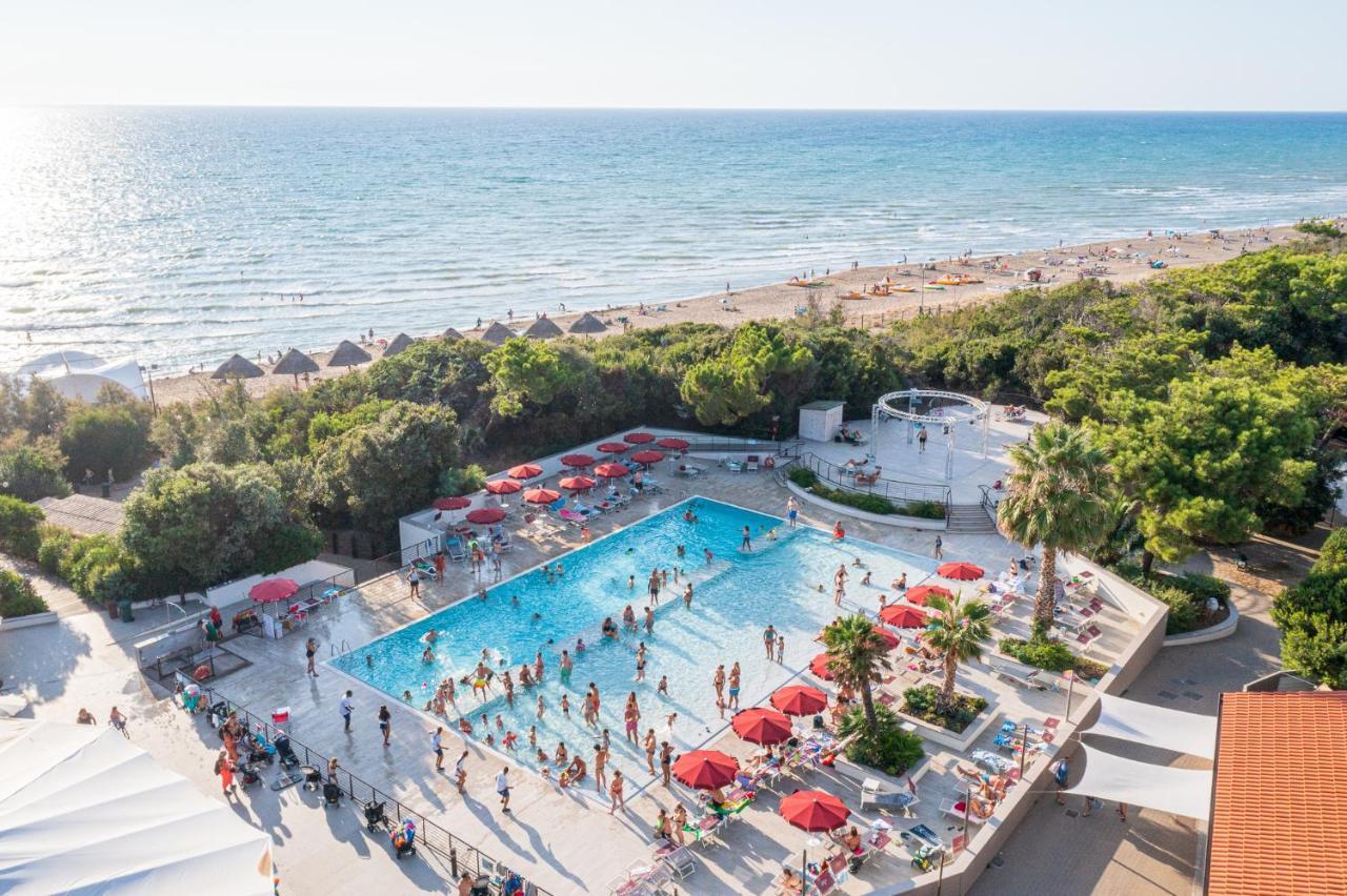 Paradu Ecovillage & Resort Марина ди Кастането Кардучи Екстериор снимка