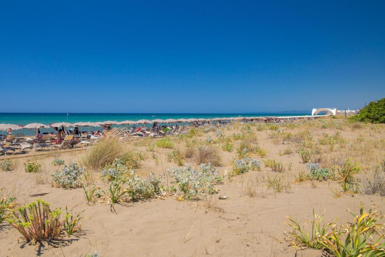 Paradu Ecovillage & Resort Марина ди Кастането Кардучи Екстериор снимка