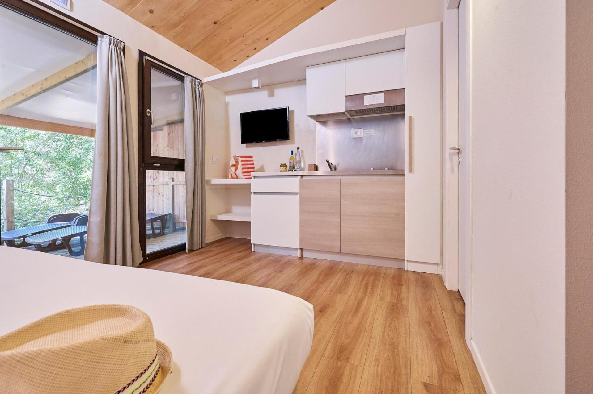 Paradu Ecovillage & Resort Марина ди Кастането Кардучи Екстериор снимка